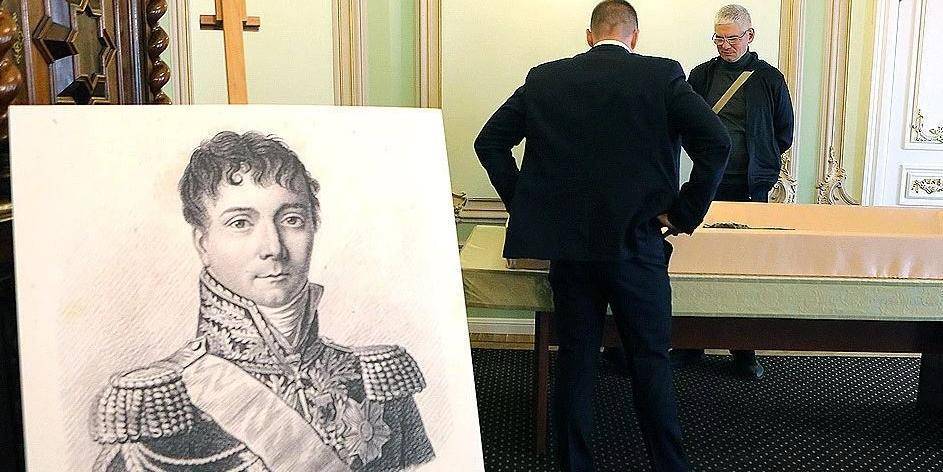 Кремль выразил готовность вернуть Франции останки соратника Наполеона