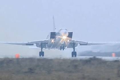 Стали известны подробности аварийной посадки Ту-22МЗ в поле