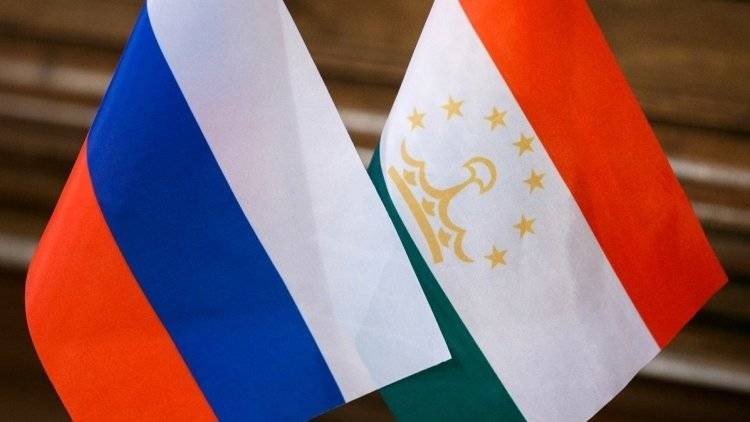 Гражданам Таджикистана одобрили временное разрешение на работу в РФ