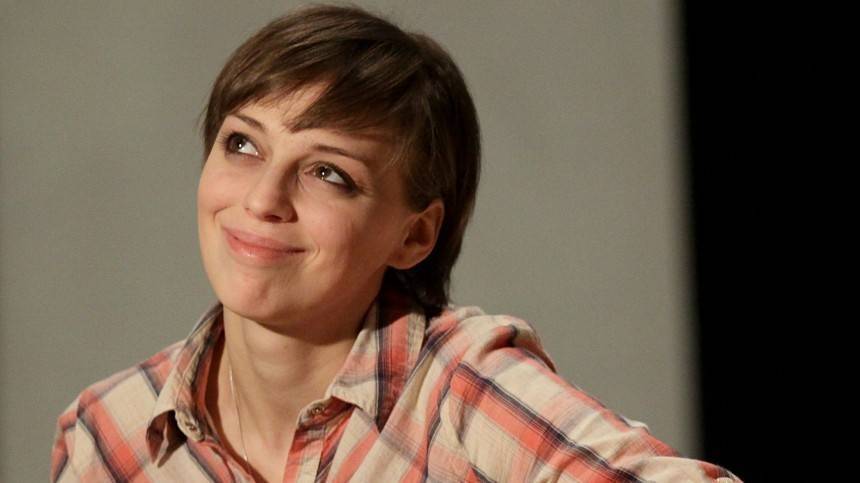 «Ей нужен парик»: подписчики раскритиковали внешность Нелли Уваровой