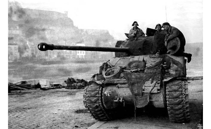 Time (США): союзники по Второй мировой войне и их бывший враг Германия совместно отмечают 75-ю годовщину Арденнского сражения