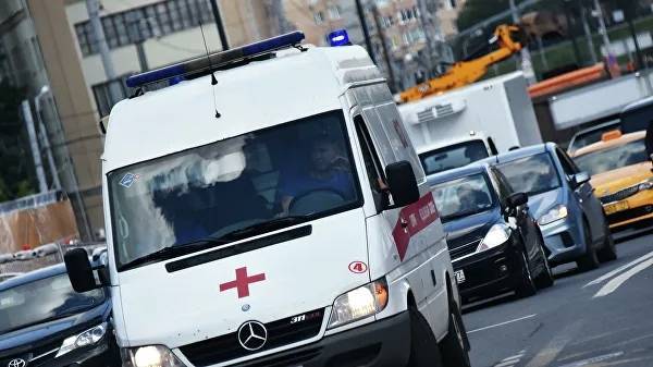 В Липецкой области пациентка выпала из машины скорой помощи на трассу