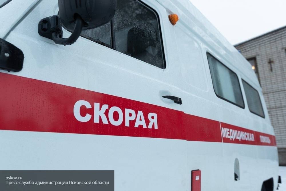 Женщина в Липецкой области выпала из машины скорой помощи