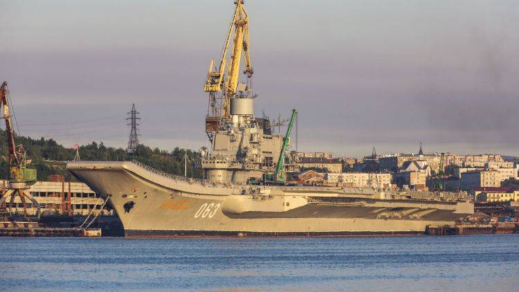 Офицер из Севастополя погиб на "Адмирале Кузнецове", спасая людей