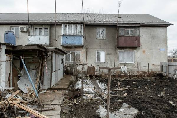 "Это интриганство, а не подарок избирателям": Госдума приняла закон о переселении из аварийного жилья