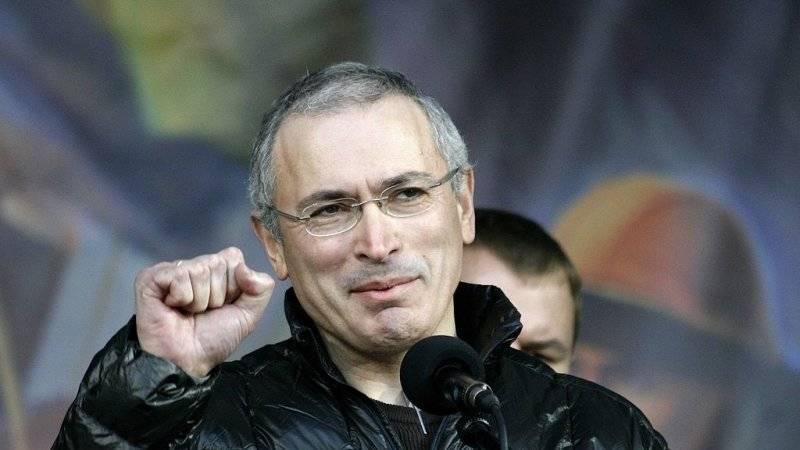 Лурье считает, что кроме Ходорковского у «Новой» есть и другие хозяева за рубежом