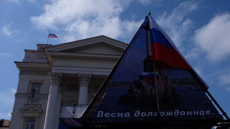 Крымский парламентарий посоветовал Киеву дать особый статус Кракову и Флориде