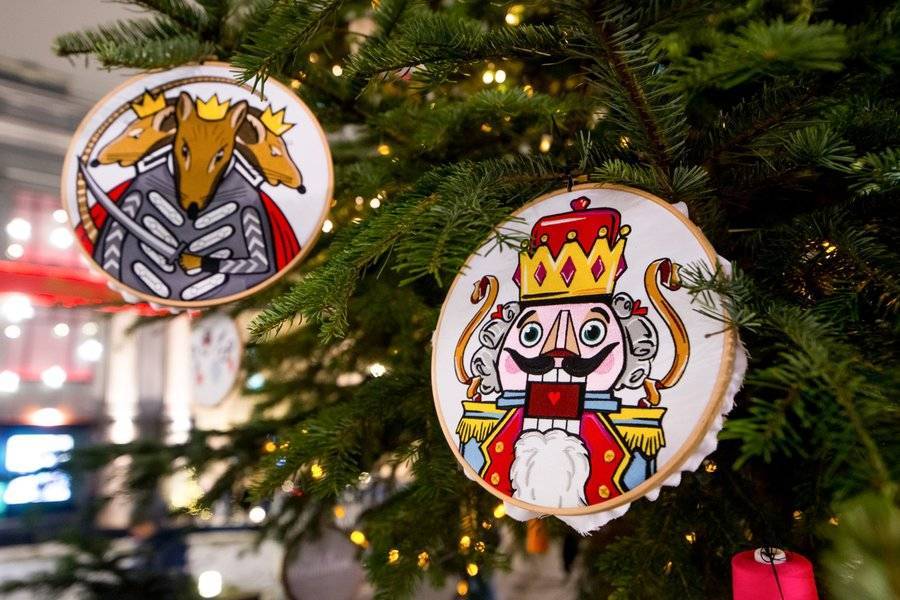 Москва онлайн: экскурсия по рождественской ярмарке на "Флаконе"
