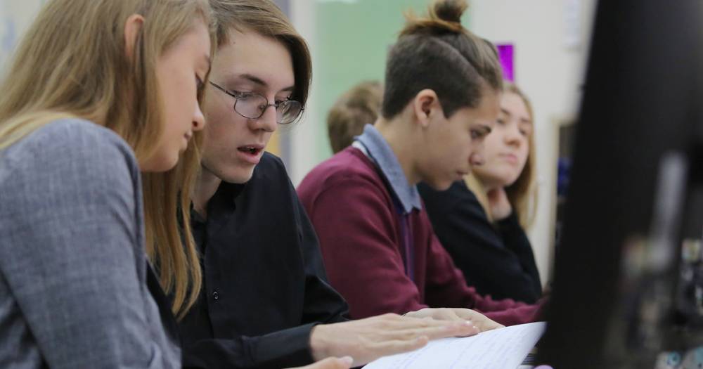 Московских школьников временно избавят от домашнего задания