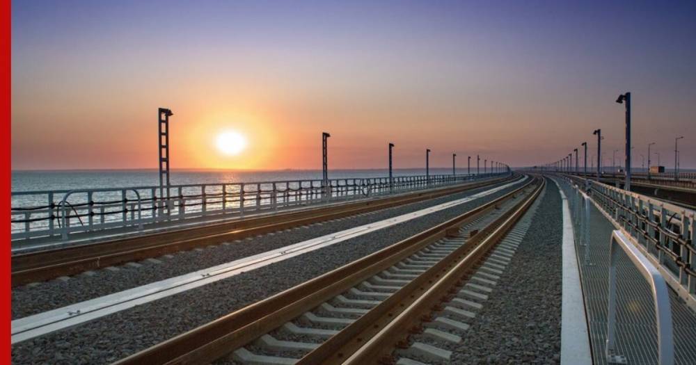 Завершилось строительство железнодорожной части Крымского моста
