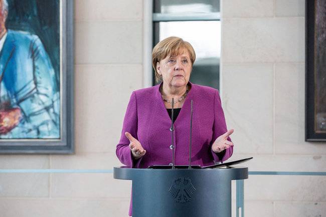 США поставили Меркель перед трудным выбором