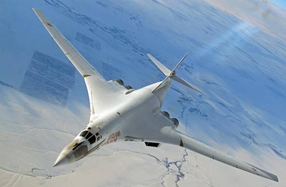 Генштаб: началось серийное производство стратегических ракетоносцев Ту-160М