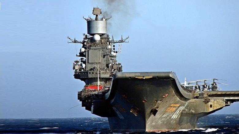 Ущерб от пожара на авианосце "Адмирал Кузнецов" оценили в 95 миллиардов рублей