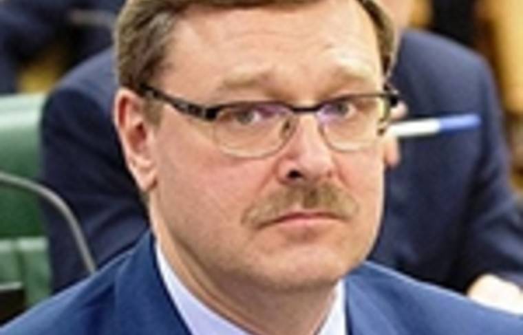 Косачев призвал не бояться «адских санкций» США