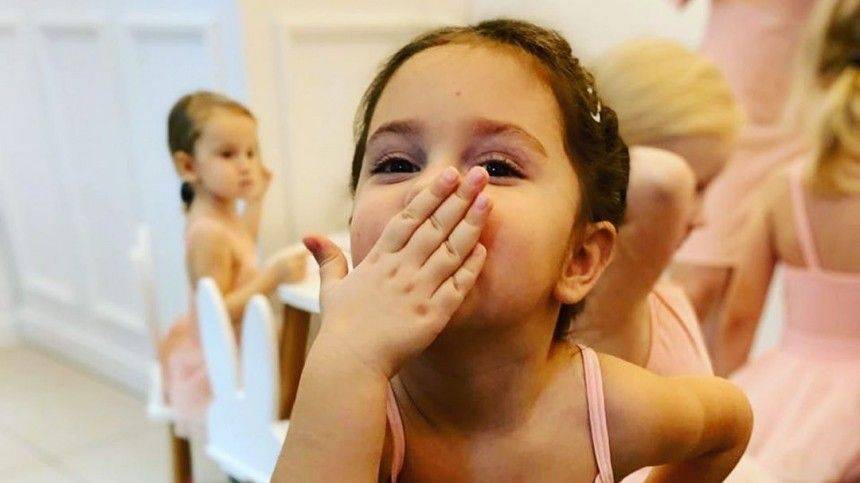 «Маленькая принцесса»: Муцениеце показала подросшую дочку от Прилучного