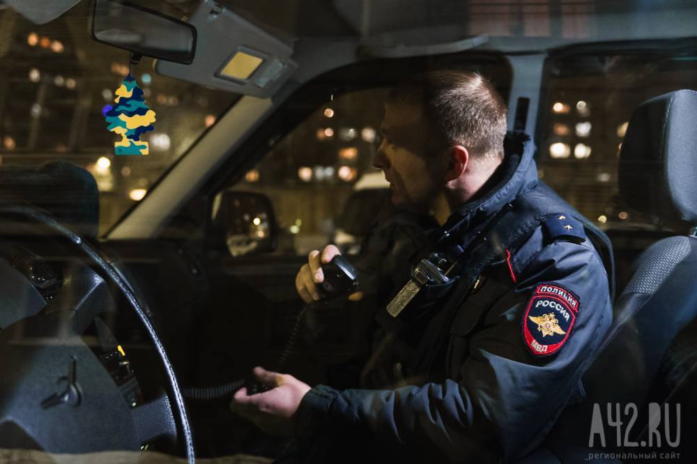 В новогоднюю ночь следить за порядком в Кузбассе будут более 1 000 полицейских