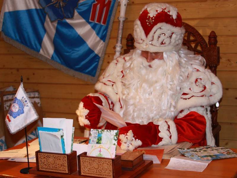 Россияне планируют отмечать Новый год без Деда Мороза