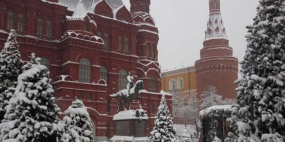Гидрометцентр назвал дату появления снега в Москве