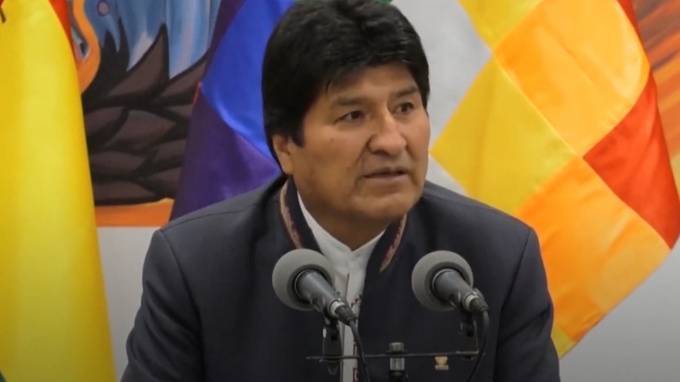 Прокуратура Боливии выдала ордер на арест Эво Моралеса