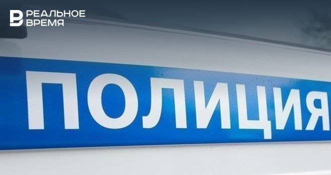 Два человека погибли после столкновения «Лады» с кирпичной стеной в Казани