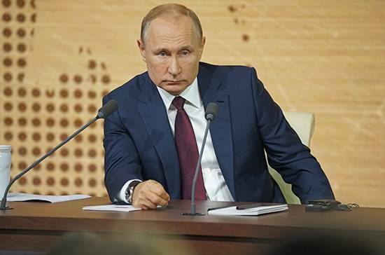 Владимир Путин не исключает, что мусорная реформа в Петербурге и Москве начнется раньше