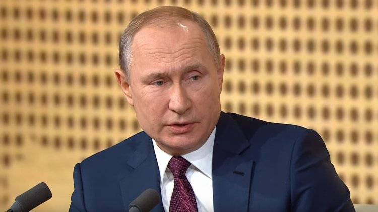 Путину задали вопрос про ситуацию в сфере здравоохранения