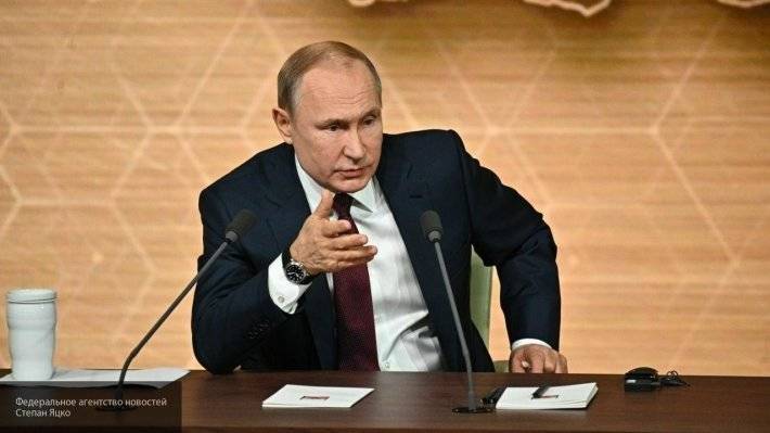 Путин отметил высокий уровень зарплат в медицинской сфере