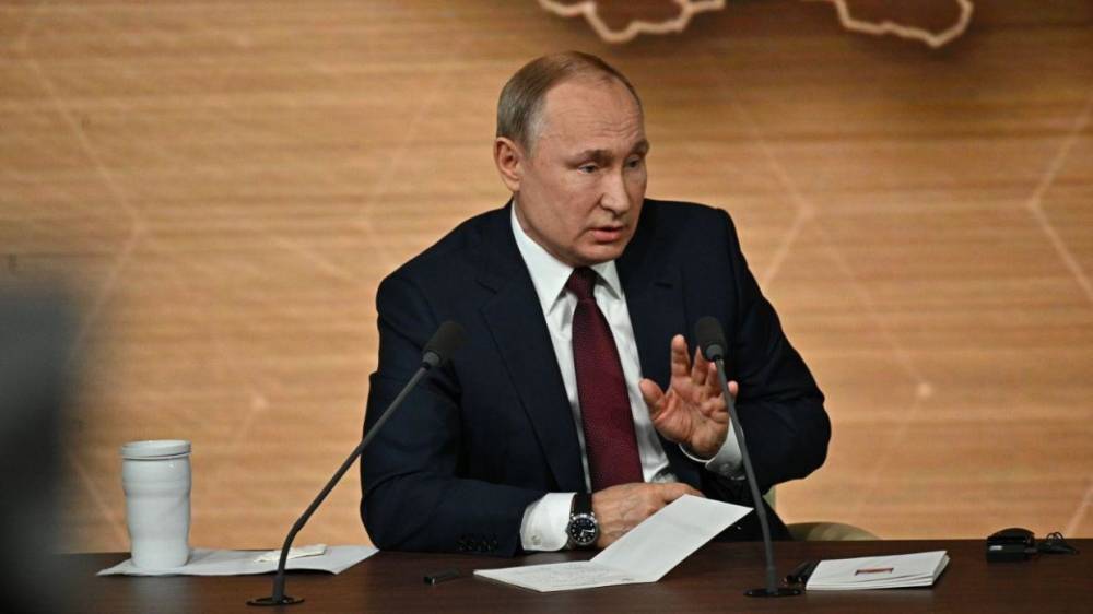 Путин призвал журналистов не превращать Прямую линию в «базар»