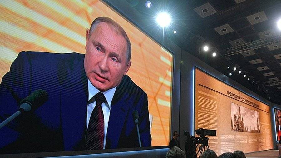 Путин высказался против выноса тела Ленина из Мавзолея