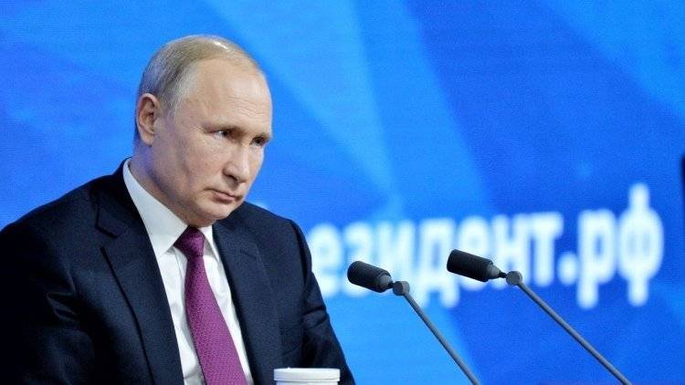 Путин назвал придурками тех, кто рассуждает о сдаче Ленинграда Гитлеру