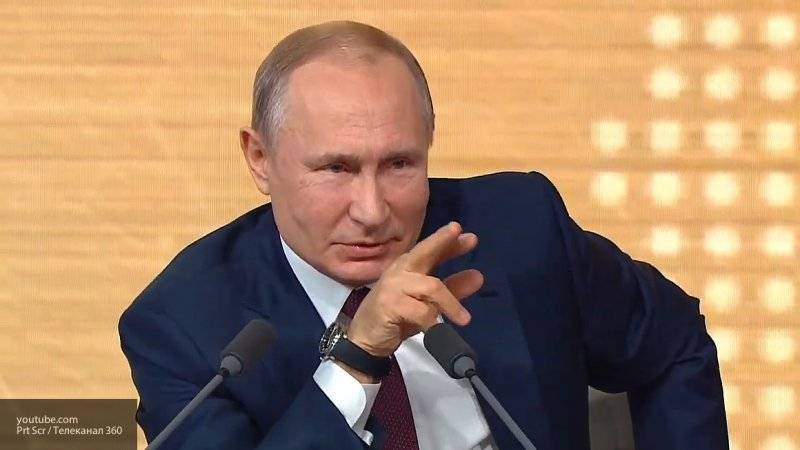 Путин убежден, что Россия смогла сохранить свою оборонную промышленность