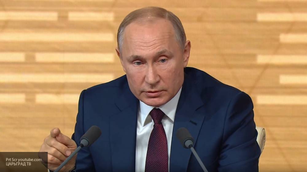 Путин заявил, что россияне должны получать медпомощь бесплатно