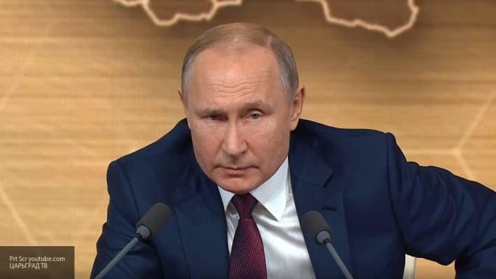 Путин рассказал, что правительство должно повышать доходы пенсионеров