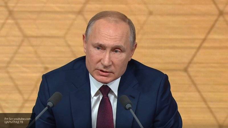 Путин заявил о сложном устройстве России и большом числе этносов