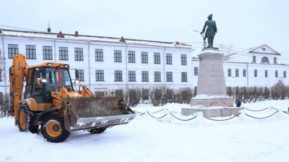 В мэрии рассказали, как потратили 13 млн рублей на воссоздание Петровского сквера