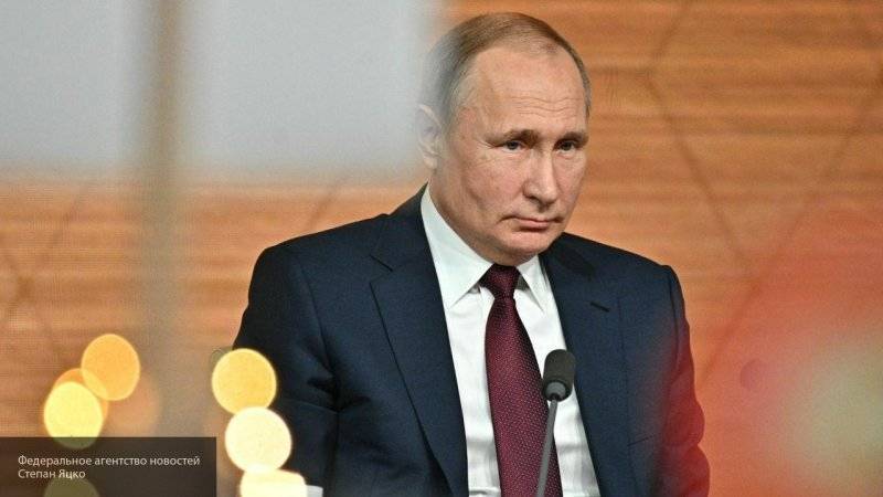 Путин призвал не торопиться с решением сделать 31 декабря выходным днем по всей стране