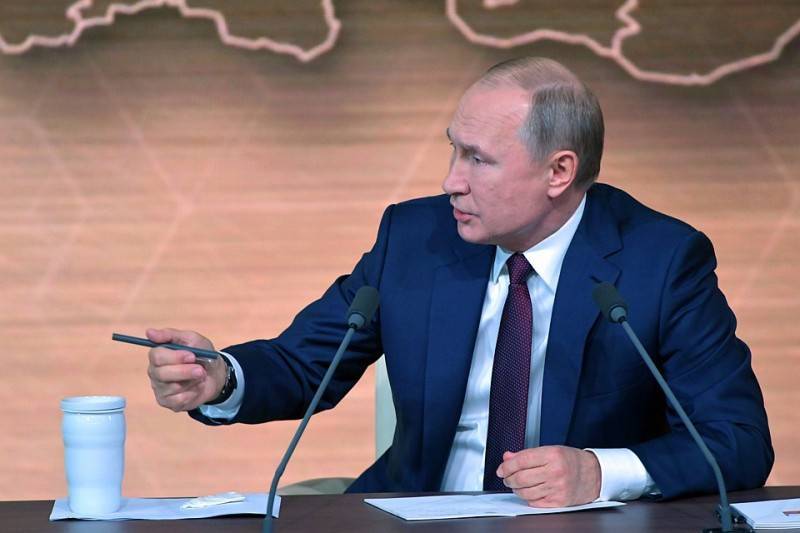 "Никакой новой пенсионной реформы не обсуждается": Владимир Путин провел Большую пресс-конференцию