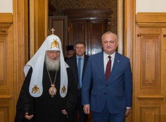 Президент Молдавии пригласил российского патриарха в Кишинев