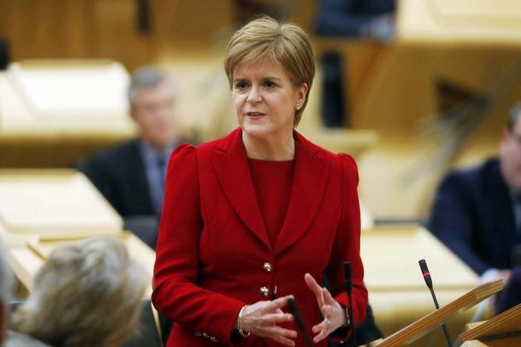 Первый министр Шотландии намерена потребовать нового референдума о независимости