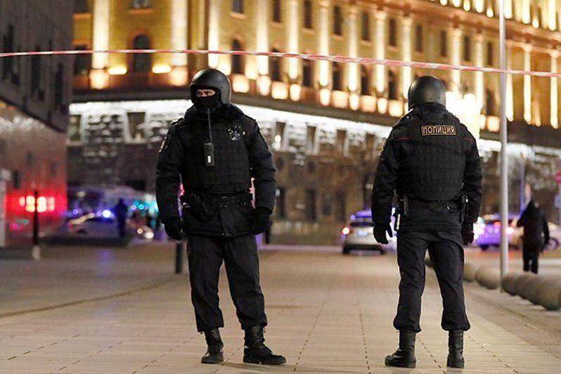 В результате стрельбы в центре Москвы погиб сотрудник ФСБ