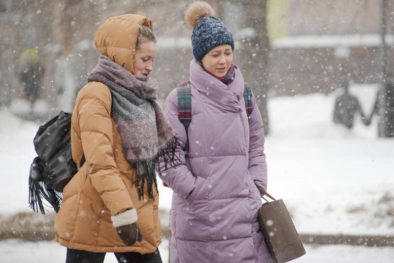 Холодная снежная погода ожидает москвичей в понедельник
