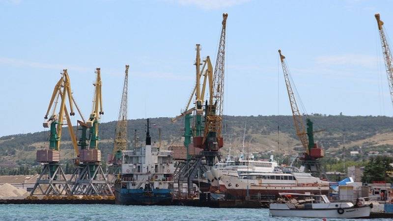 Власти Крыма хотят получить 650 миллионов рублей от продажи нефтетерминала в Феодосии