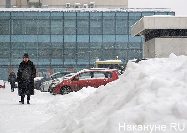 В ноябре с улиц Екатеринбурга вывезли на полигоны более 100 тысяч тонн снега