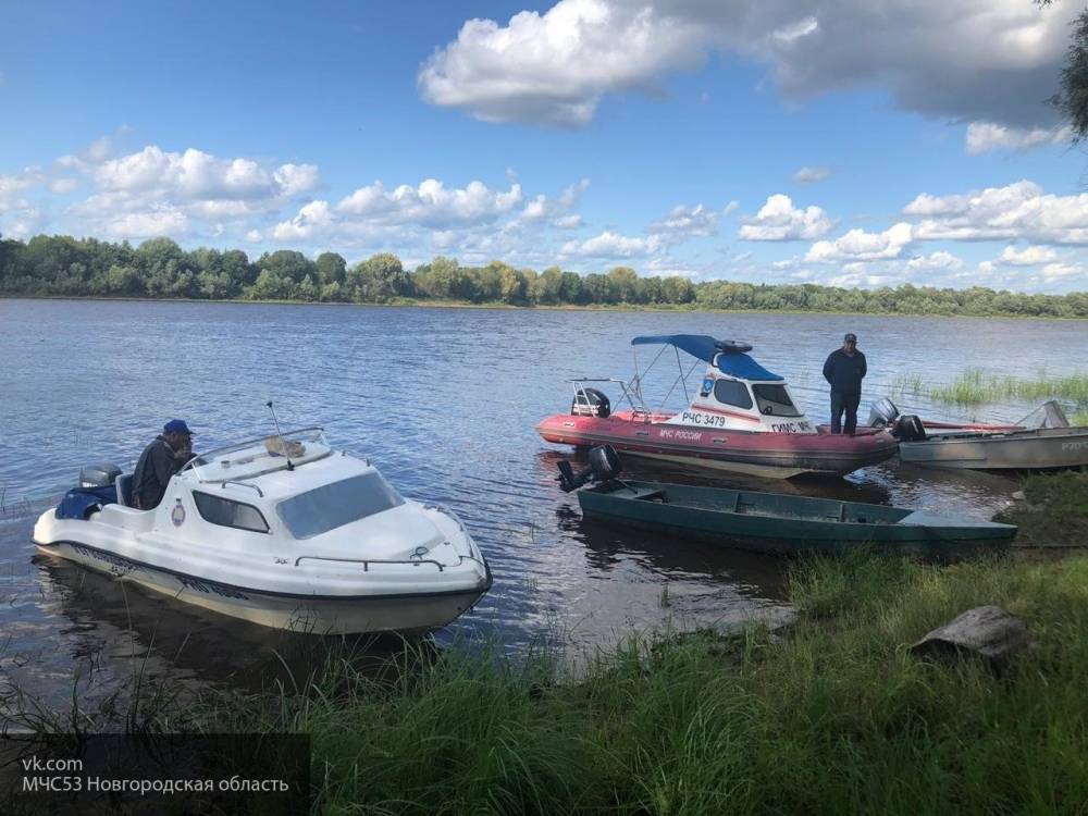 В Брянской области провалились под лед и утонули в реке Ипуть три подростка