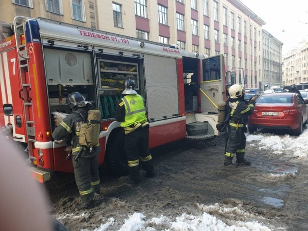 «Взрыв» в доме 6 на 8-й Советской улице оказался хлопком газа с горением