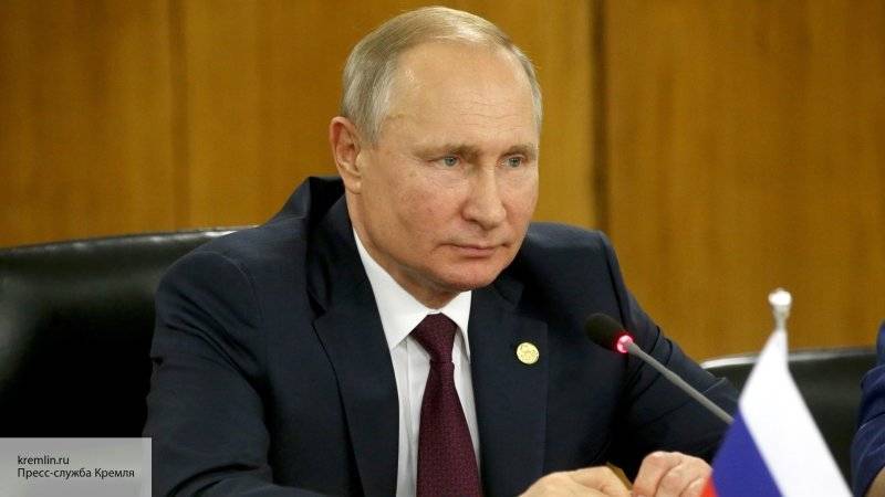 Путин проведет в Сочи сессию по развитию военно-морского флота России