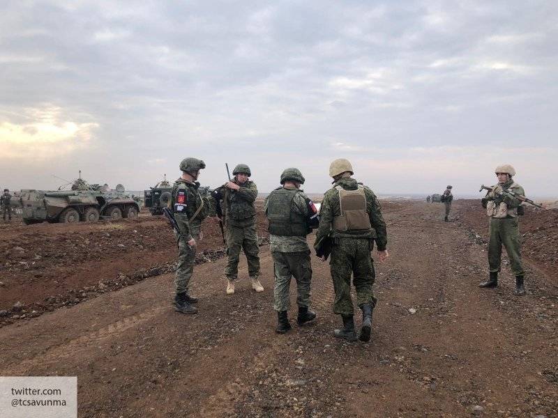 Трое военнослужащих РФ пострадали при взрыве бомбы в Сирии