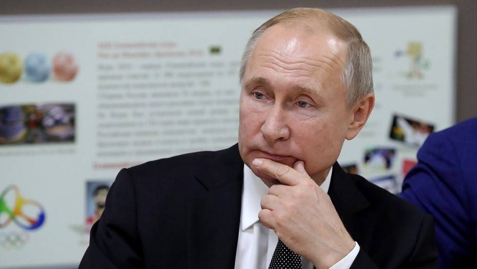 Путин наделил инспекторов труда правом взыскания долгов по зарплате