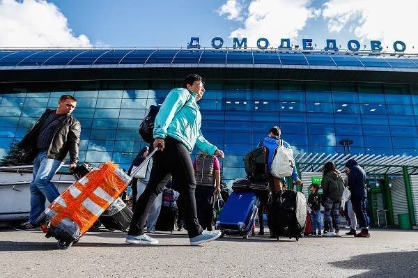 Аэропорт Домодедово проверяют после угрозы взрыва