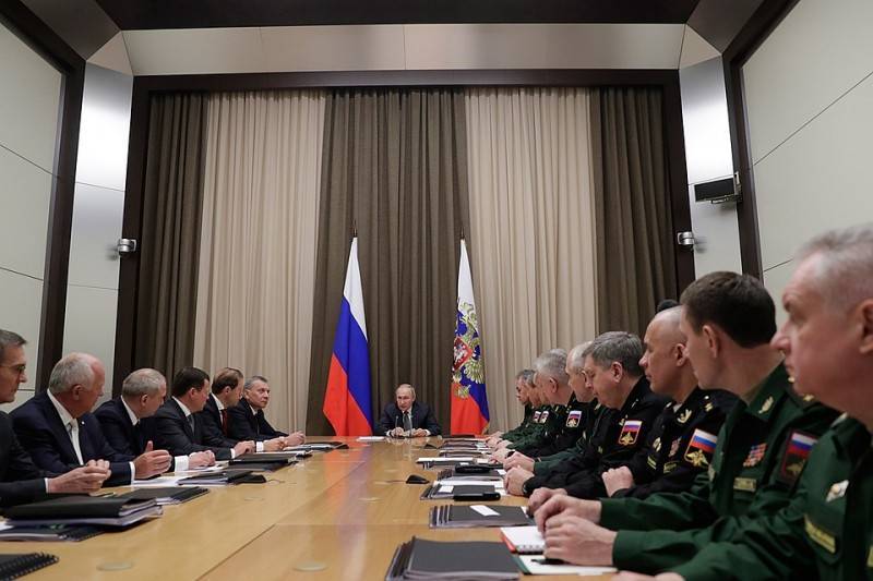 Путин — военным: Все знают, если что-то будет не сделано, через полгодика придется ответить